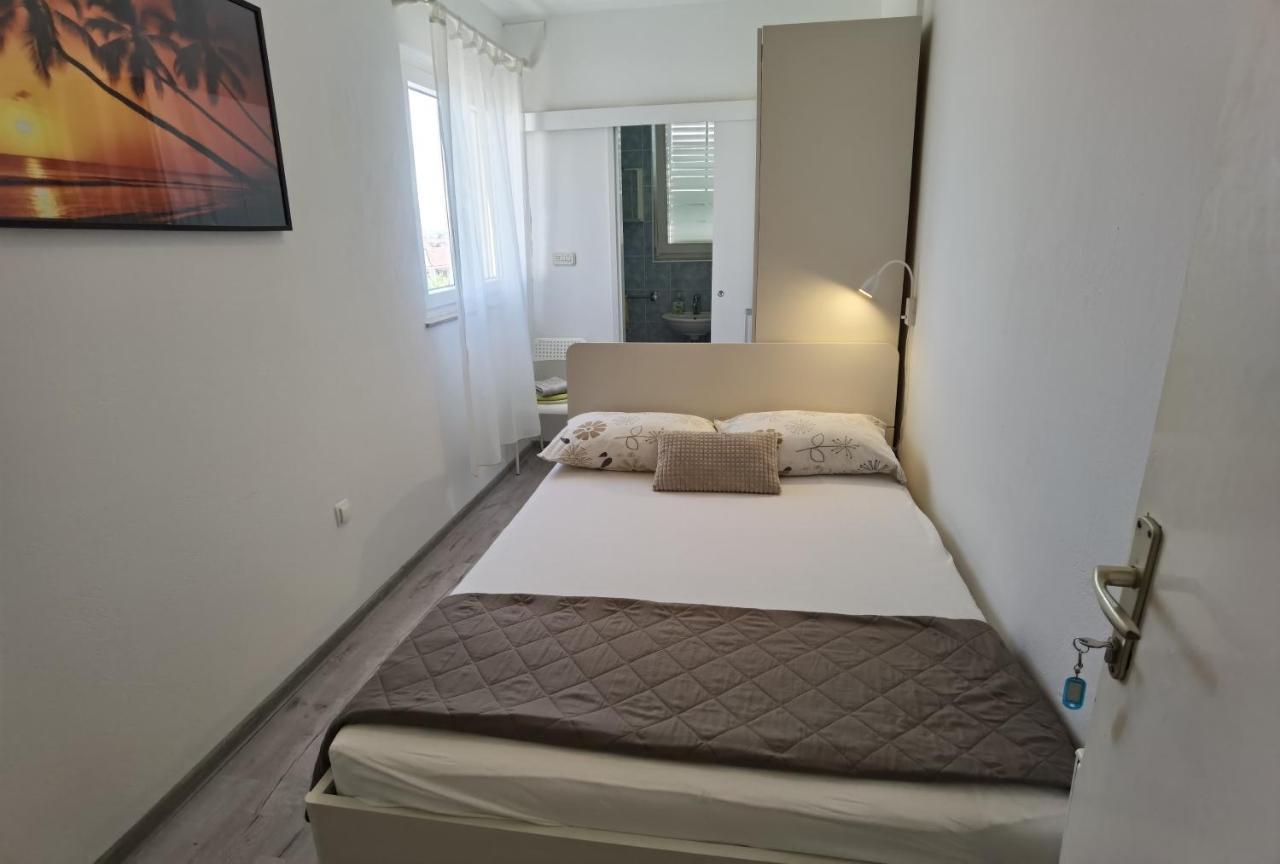 Apartments & Rooms Milena Vodice Exterior photo
