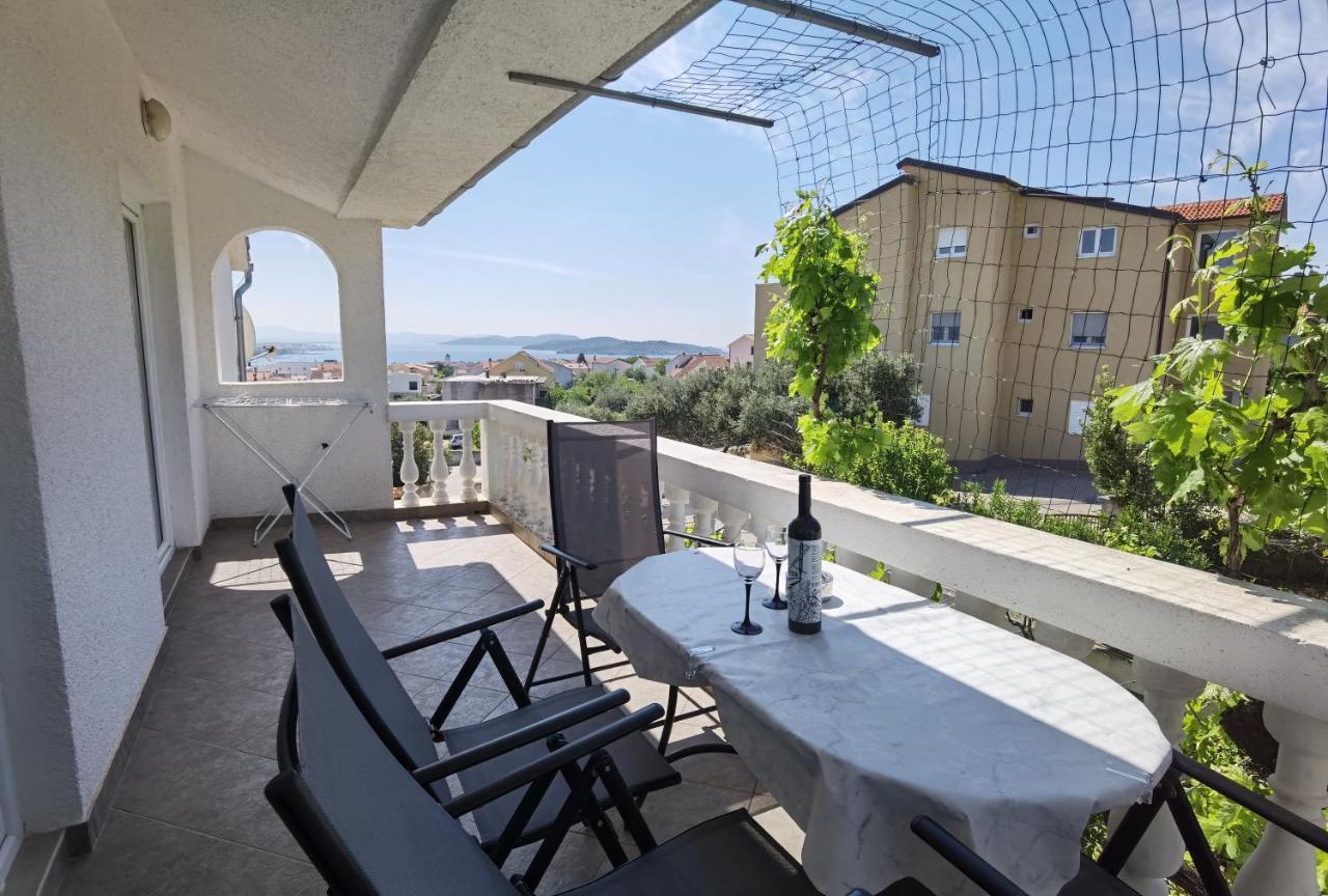 Apartments & Rooms Milena Vodice Exterior photo