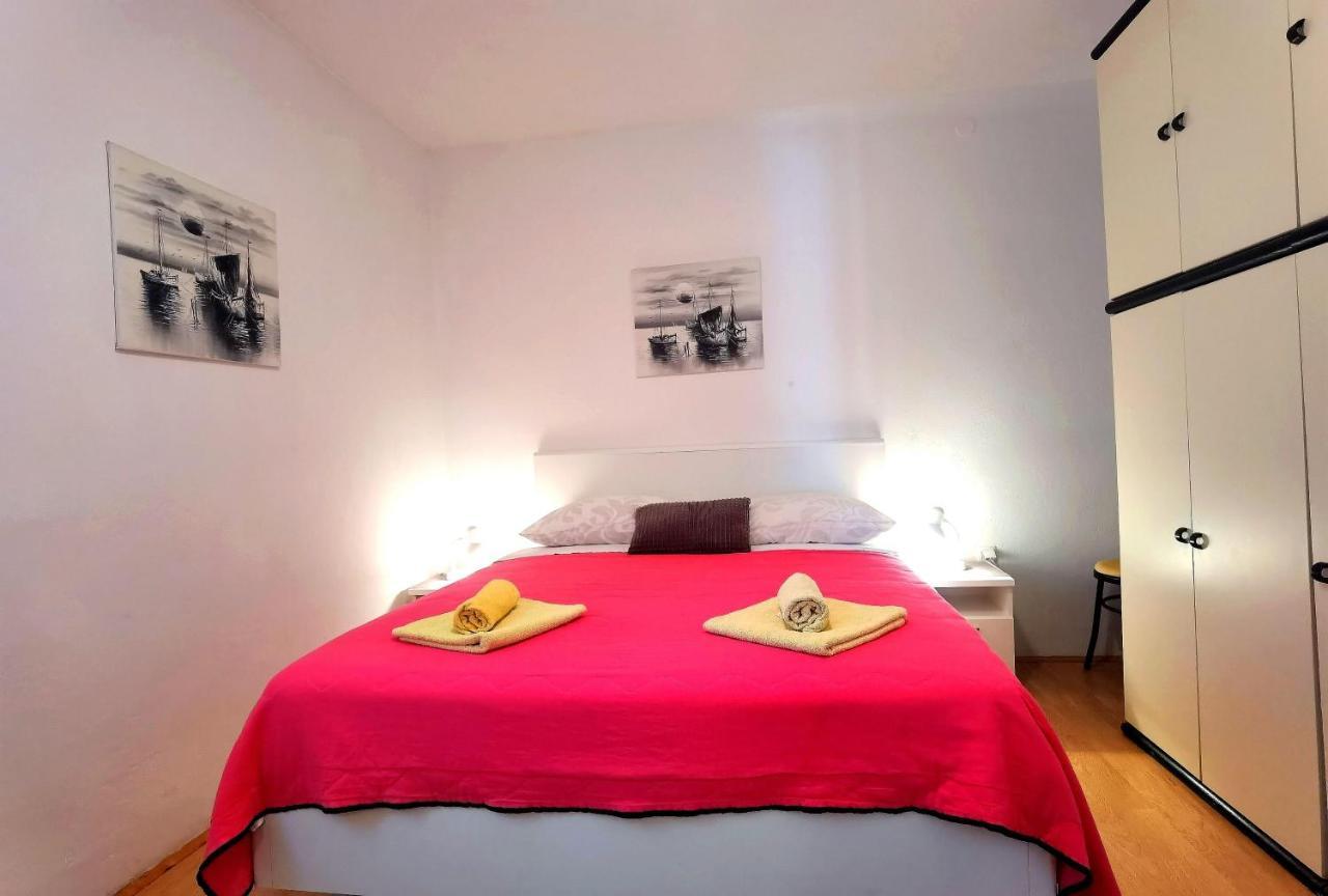 Apartments & Rooms Milena Vodice Exterior photo