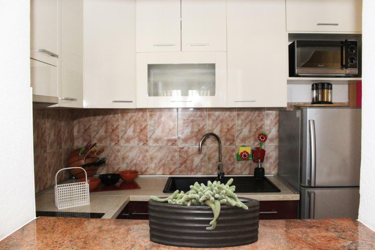 Apartments & Rooms Milena Vodice Exterior photo